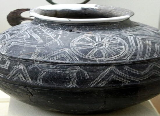 A Bronze Age Vessel from Gardman: Solar Symbolism, the Sun-Cross, and the Sacred Landscape of Ancient Armenia